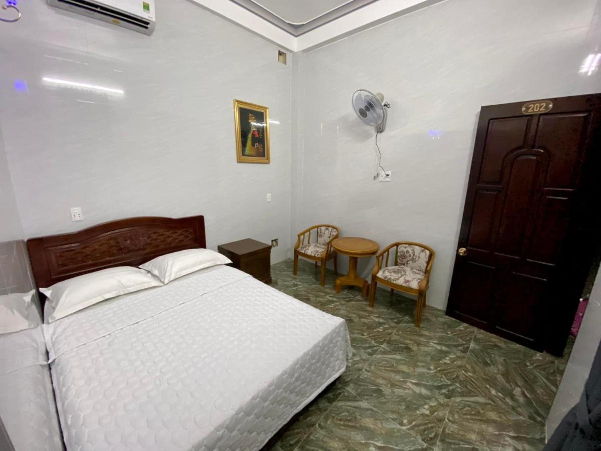 Nha Nghi Duy Tan Motel 140 Nguyen Du 0353007568 Quảng Ngãi Kültér fotó